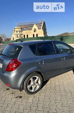 Хэтчбек Kia Ceed 2007 в Бережанах