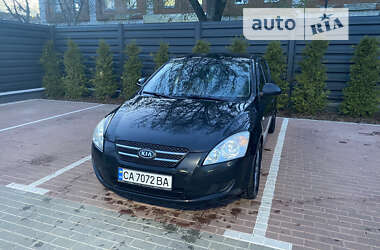 Хэтчбек Kia Ceed 2009 в Черкассах