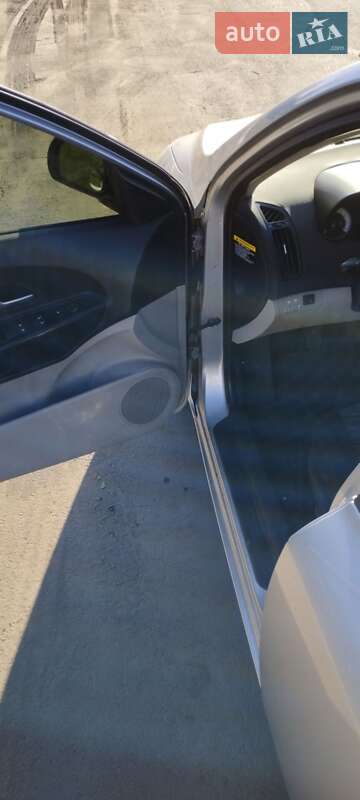 Хетчбек Kia Ceed 2008 в Кам'янському