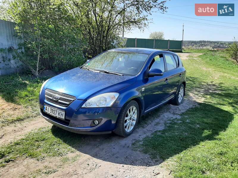 Хэтчбек Kia Ceed 2008 в Боярке