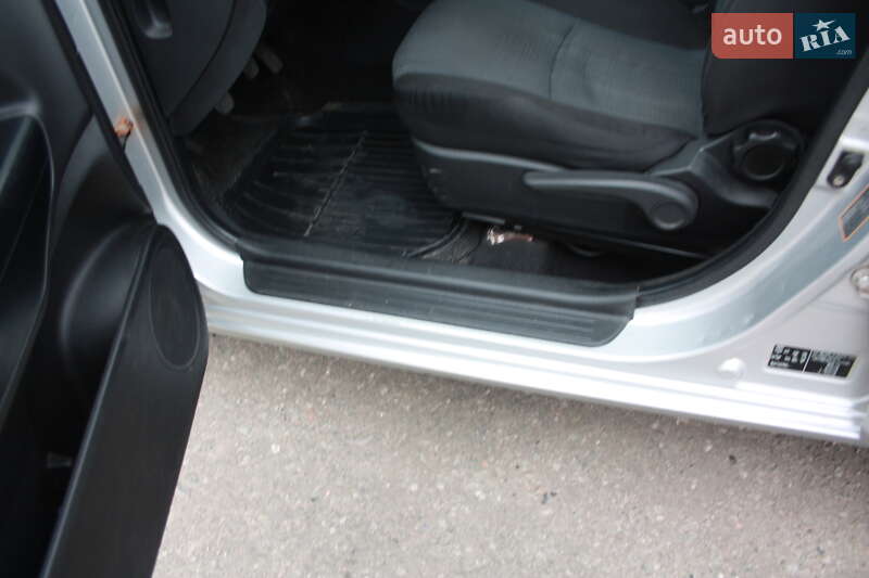 Хэтчбек Kia Ceed 2010 в Белополье