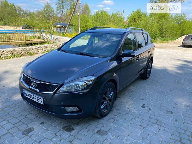 Універсал Kia Ceed 2010 в Шумську