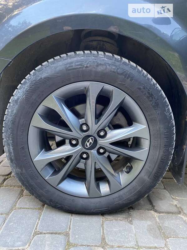 Універсал Kia Ceed 2010 в Шумську