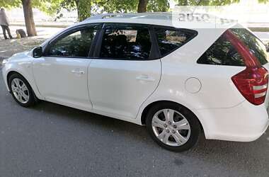 Универсал Kia Ceed 2011 в Харькове