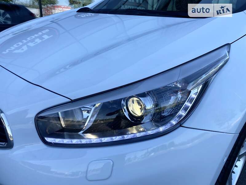 Хэтчбек Kia Ceed 2012 в Киеве