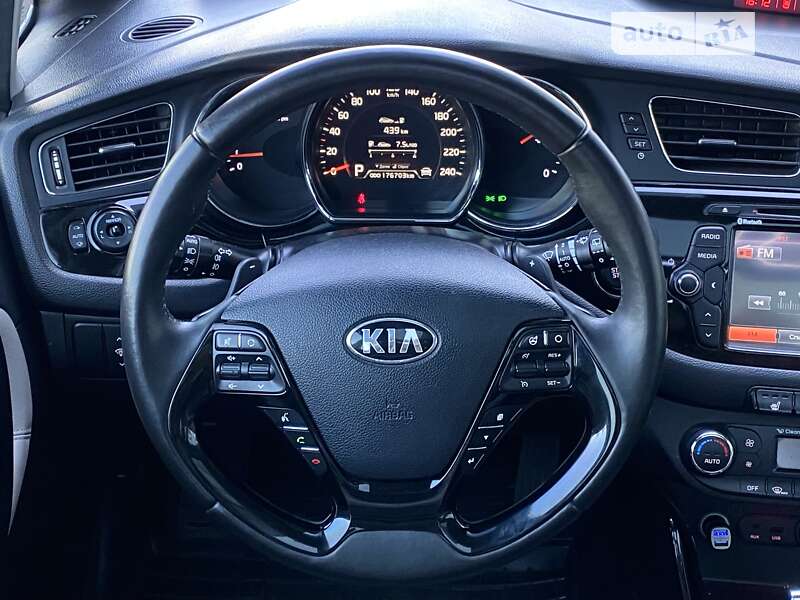 Хэтчбек Kia Ceed 2012 в Киеве