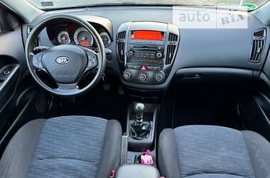 Универсал Kia Ceed 2008 в Луцке