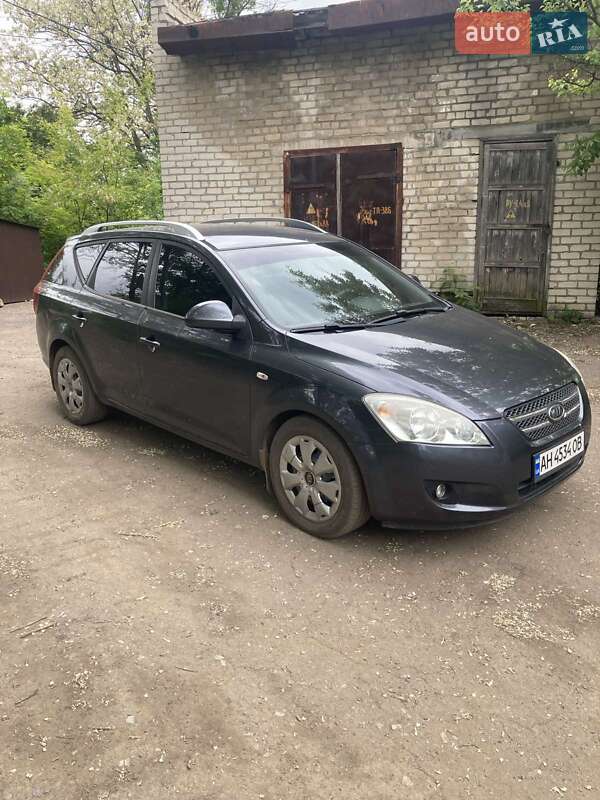 Универсал Kia Ceed 2010 в Константиновке