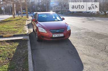 Хэтчбек Kia Ceed 2008 в Одессе