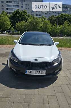 Хетчбек Kia Ceed 2015 в Черкасах