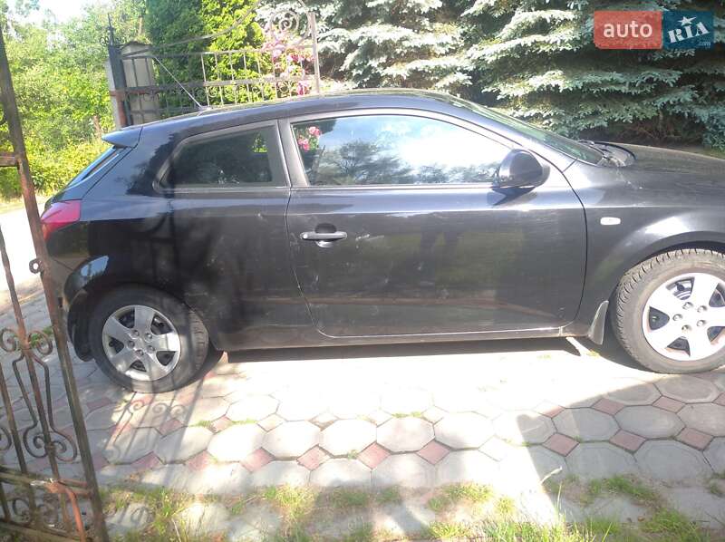 Хетчбек Kia Ceed 2008 в Львові