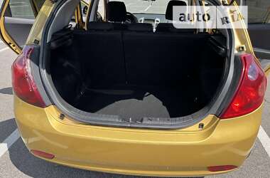 Хэтчбек Kia Ceed 2007 в 