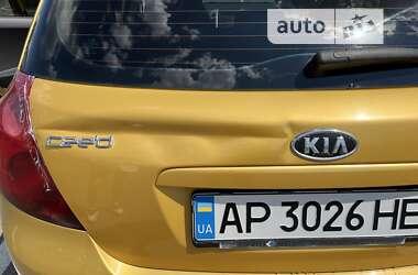 Хэтчбек Kia Ceed 2007 в 