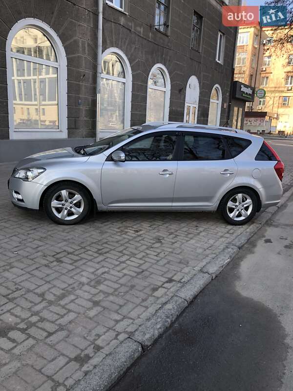 Kia Ceed 2010