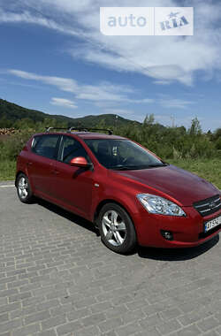 Хетчбек Kia Ceed 2007 в Вигоді