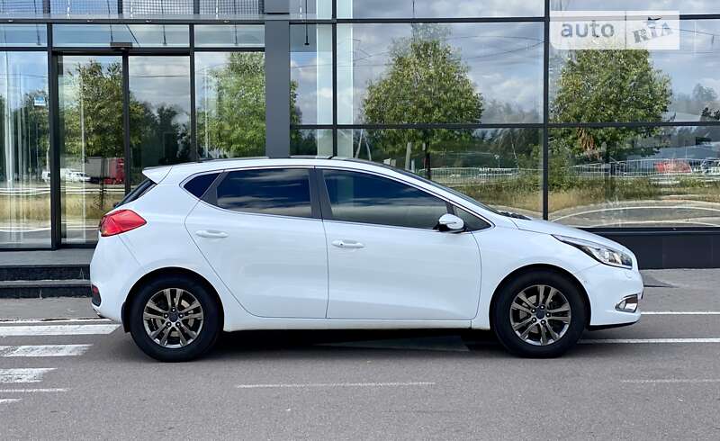 Хэтчбек Kia Ceed 2012 в Киеве