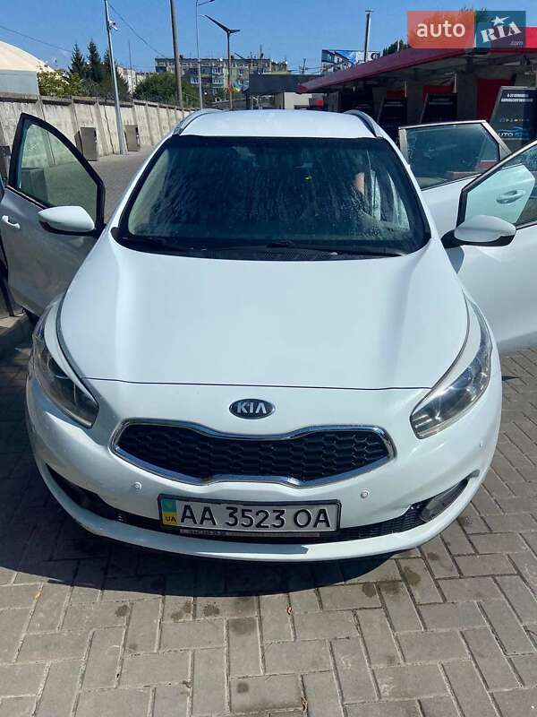 Универсал Kia Ceed 2013 в Борисполе фото 4 Универсал Kia Ceed 2013 в Борисполе