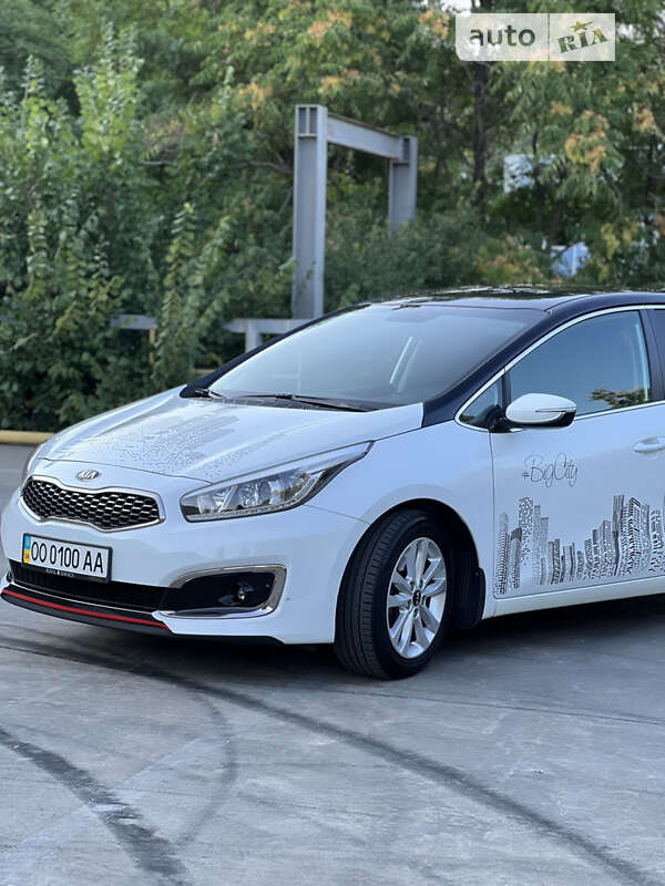 Хэтчбек Kia Ceed 2017 в Одессе