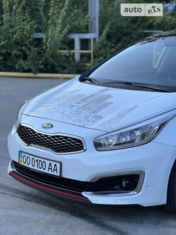 Хэтчбек Kia Ceed 2017 в Одессе