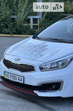 Хэтчбек Kia Ceed 2017 в 