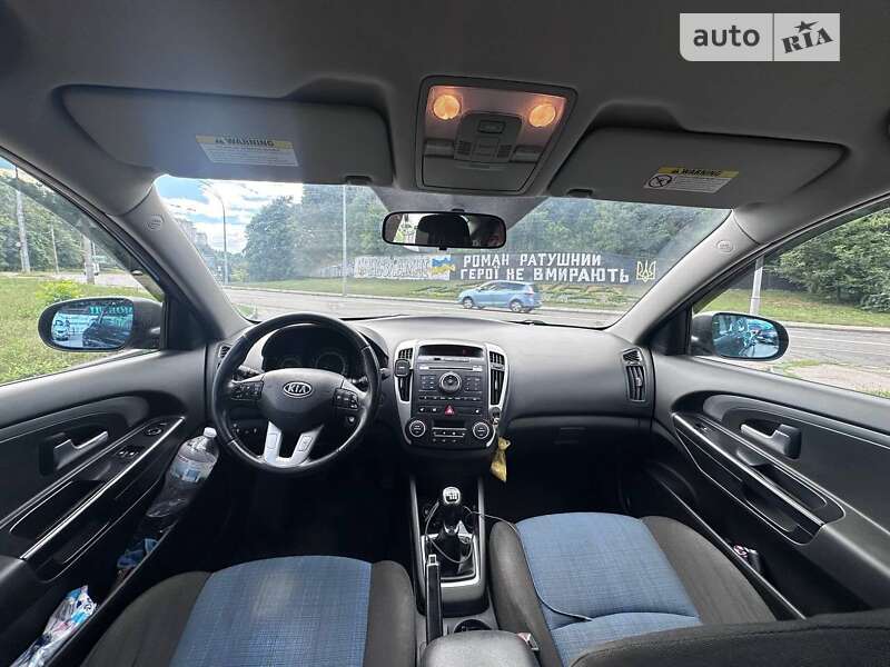 Универсал Kia Ceed 2010 в Киеве