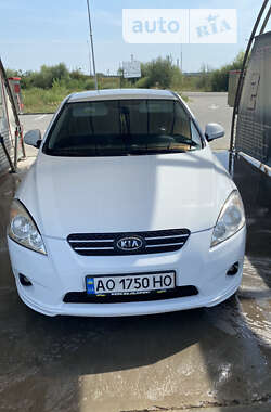 Хэтчбек Kia Ceed 2008 в Чопе