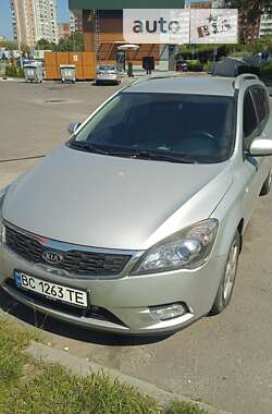 Универсал Kia Ceed 2010 в Львове