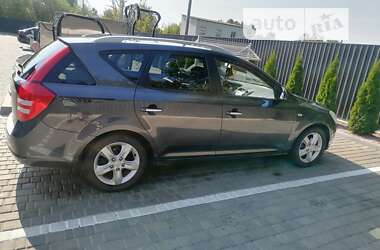 Универсал Kia Ceed 2008 в Звягеле