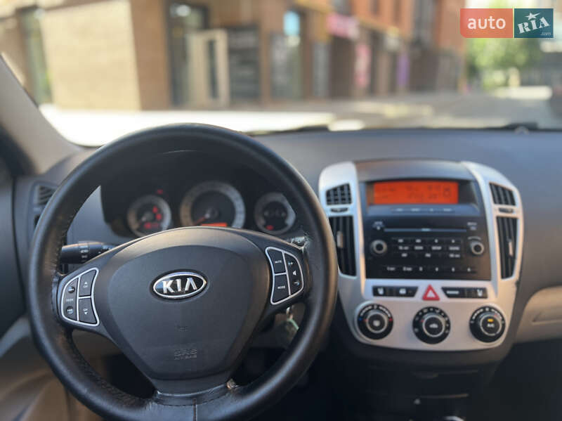 Хэтчбек Kia Ceed 2006 в Ивано-Франковске фото 14 Хэтчбек Kia Ceed 2006 в Ивано-Франковске