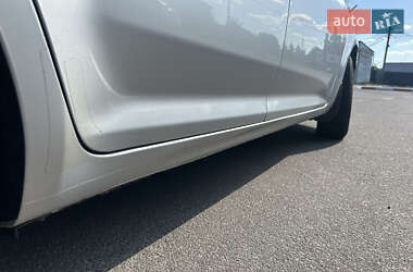 Хэтчбек Kia Ceed 2008 в 
