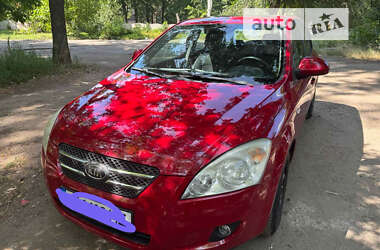 Хэтчбек Kia Ceed 2007 в Днепре