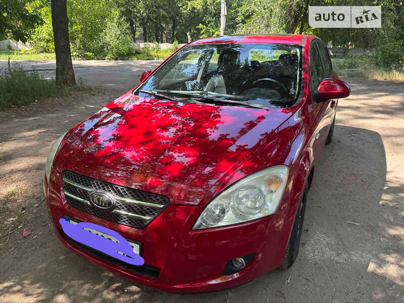 Хэтчбек Kia Ceed 2007 в Днепре
