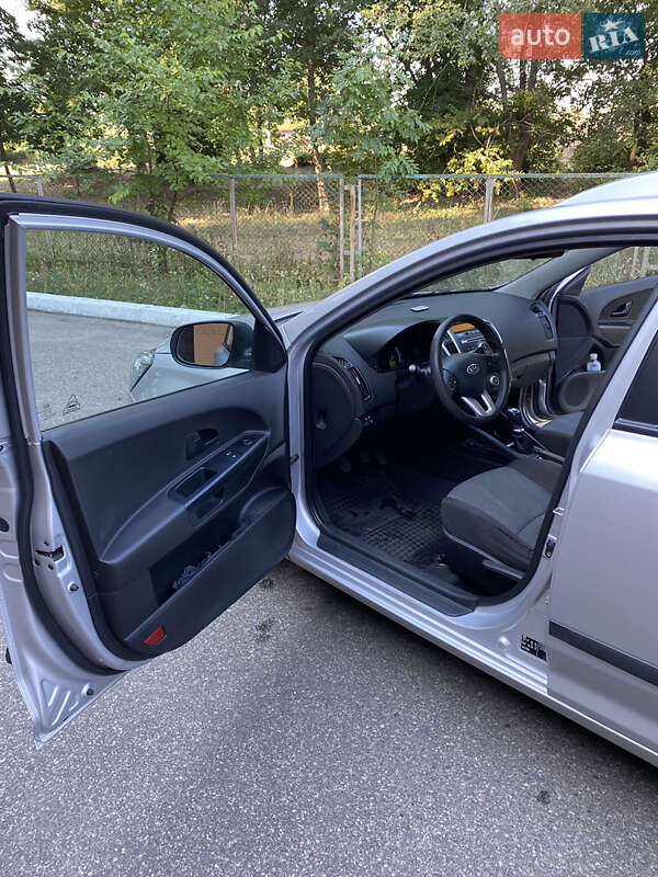 Универсал Kia Ceed 2010 в Смеле