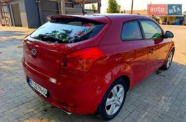 Хэтчбек Kia Ceed 2008 в Миргороде