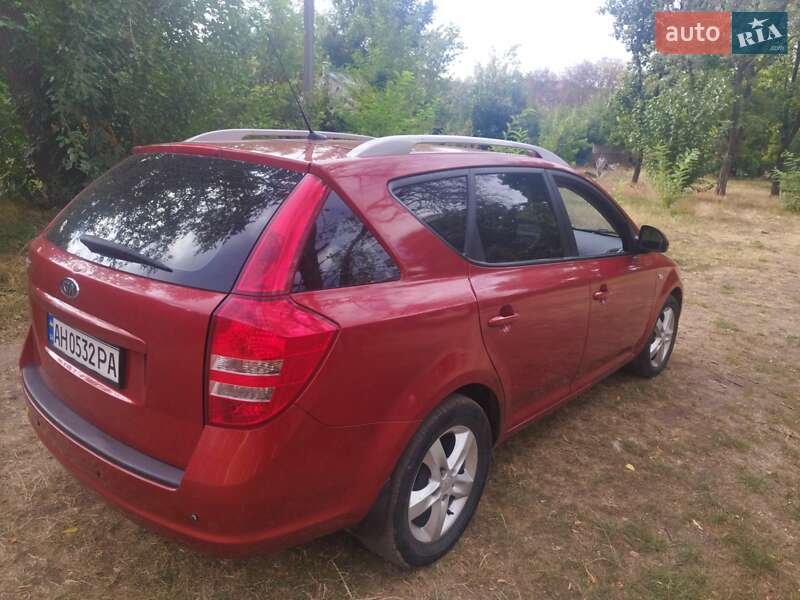 Универсал Kia Ceed 2008 в Краматорске