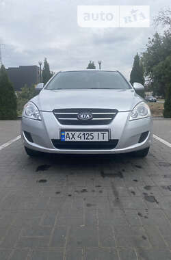 Хетчбек Kia Ceed 2007 в Лозовій