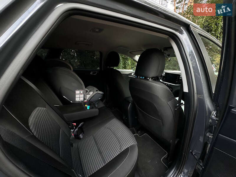 Универсал Kia Ceed 2023 в Крюковщине