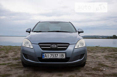 Хетчбек Kia Ceed 2007 в Ходосівкі