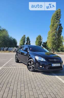 Хэтчбек Kia Ceed 2008 в Запорожье