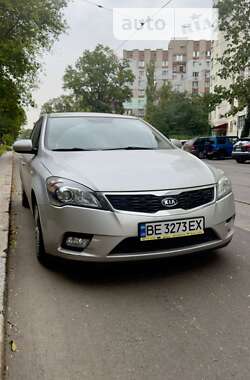 Хетчбек Kia Ceed 2011 в Миколаєві