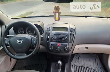 Хэтчбек Kia Ceed 2007 в Днепре