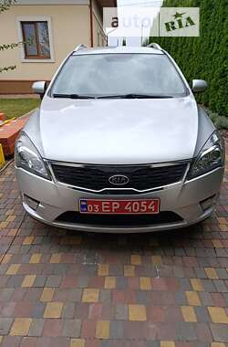 Универсал Kia Ceed 2010 в Лохвице