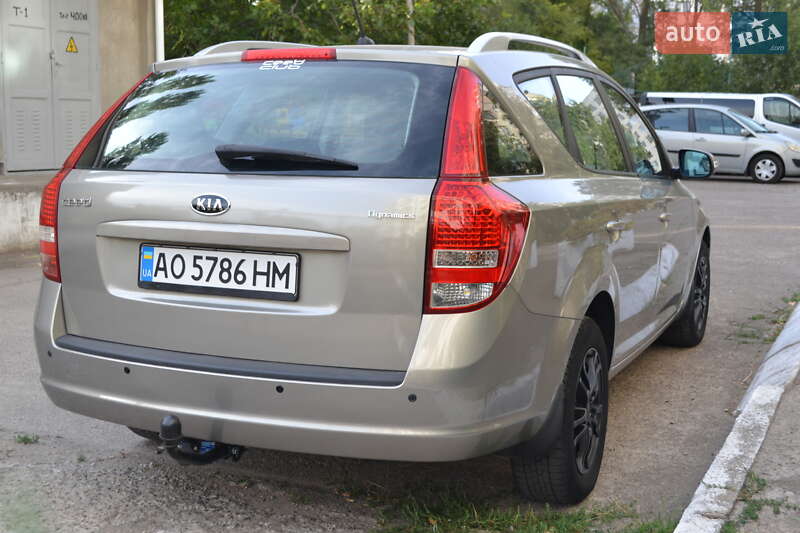 Універсал Kia Ceed 2010 в Долинській