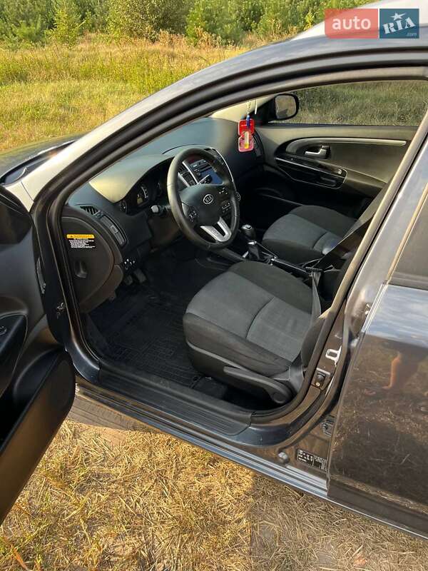 Универсал Kia Ceed 2010 в Радивилове