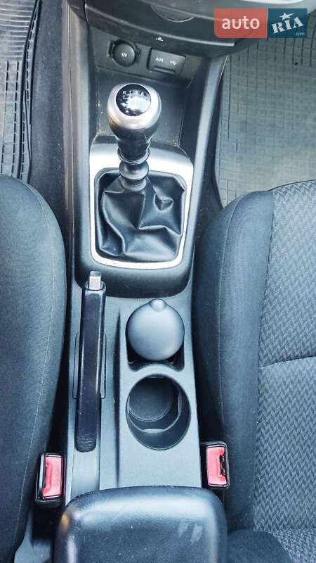 Хэтчбек Kia Ceed 2007 в Ровно