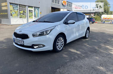 Хэтчбек Kia Ceed 2012 в Лубнах