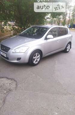 Хетчбек Kia Ceed 2008 в Києві