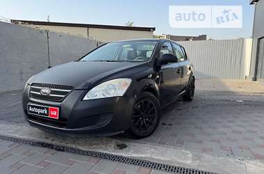 Хэтчбек Kia Ceed 2007 в Запорожье