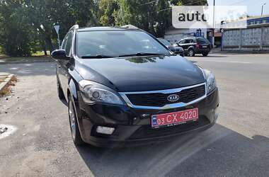 Универсал Kia Ceed 2012 в Чернигове