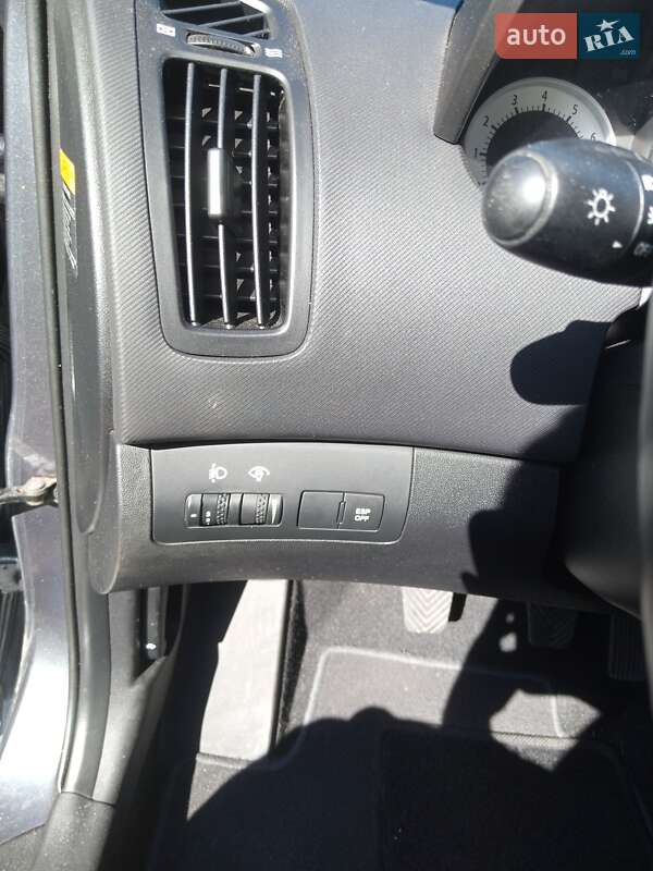 Универсал Kia Ceed 2007 в Коростене